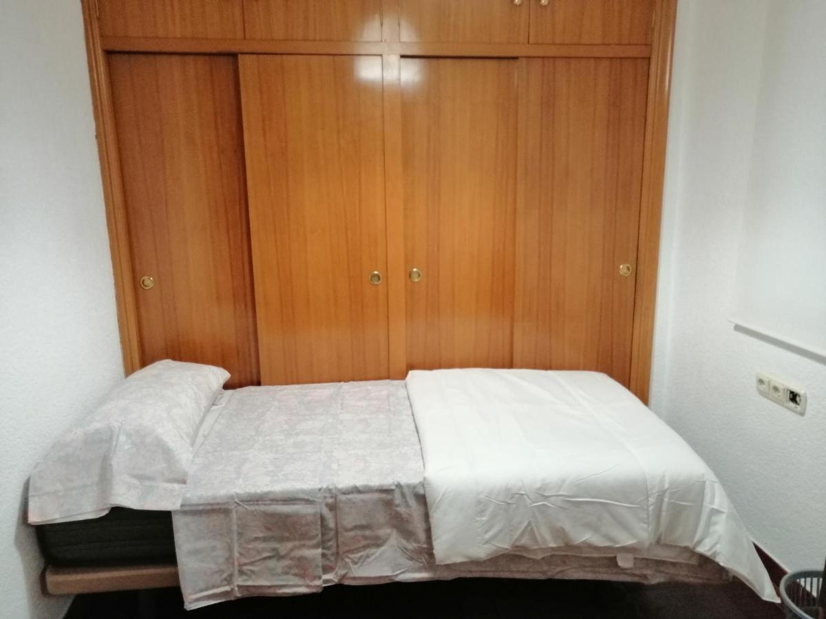 Rooms Estacion Alicante Pokoj fotografie